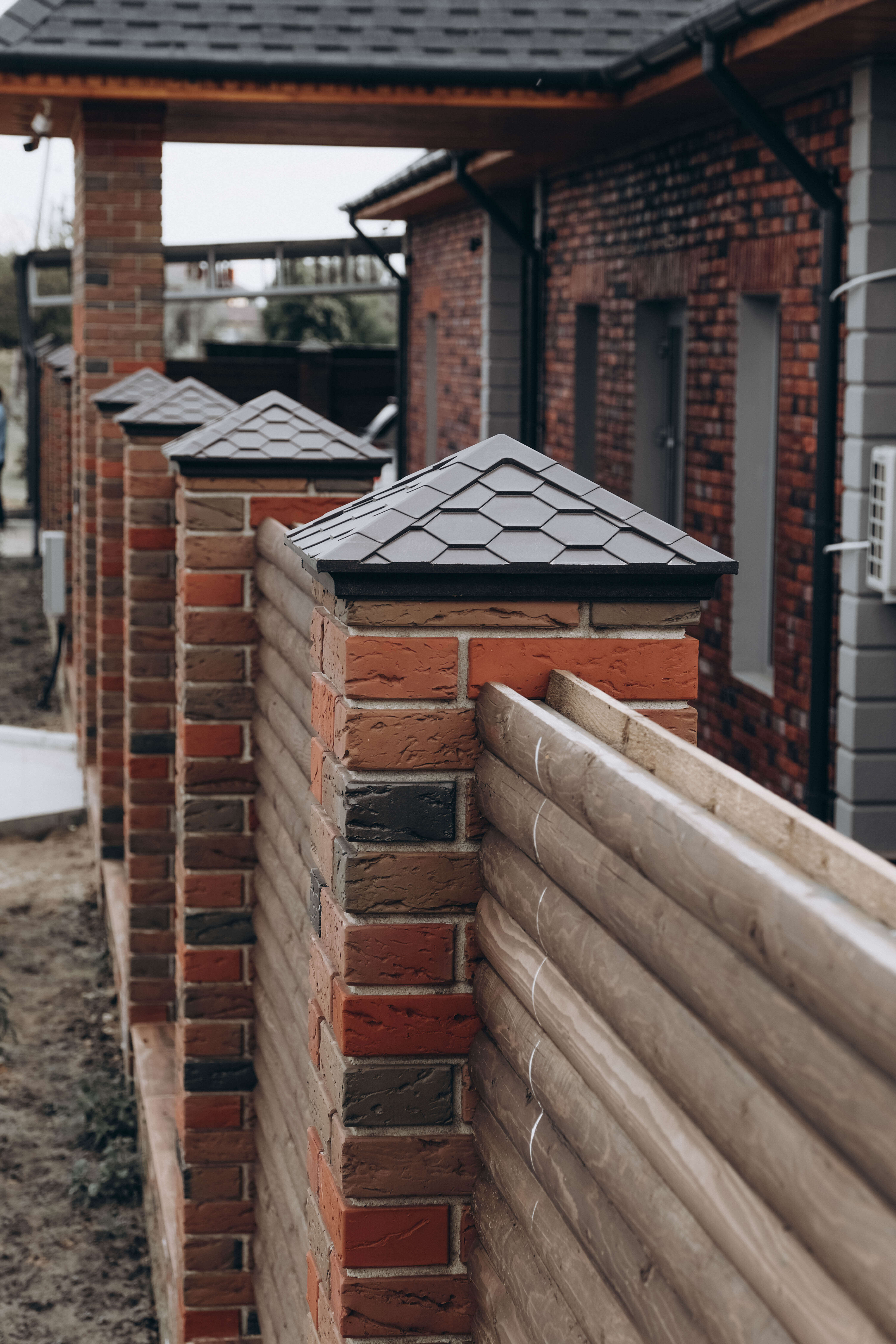 Колпак Zking Эверест Коричневый на столб 1.5х1.5 кирпича (390х390мм) в Аксае фото